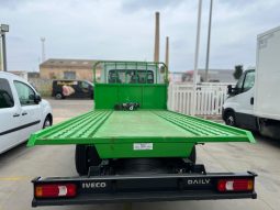 PLATAFORMA PORTA MAQUINAS CON CABRESTANTE