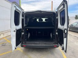 NISSAN NV300 9 PLAZAS