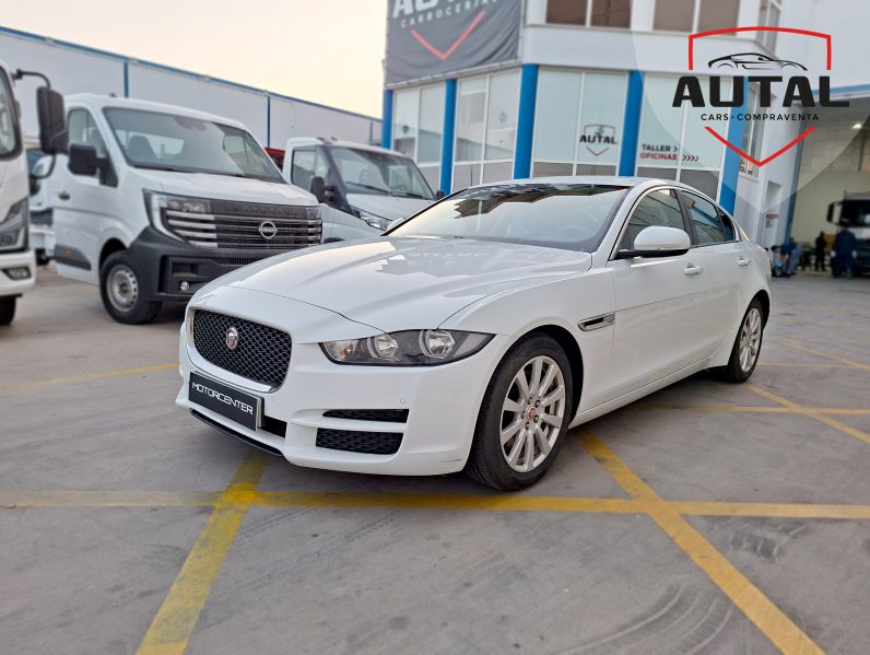 Jaguar XE | 180CV | Automático | 2017
